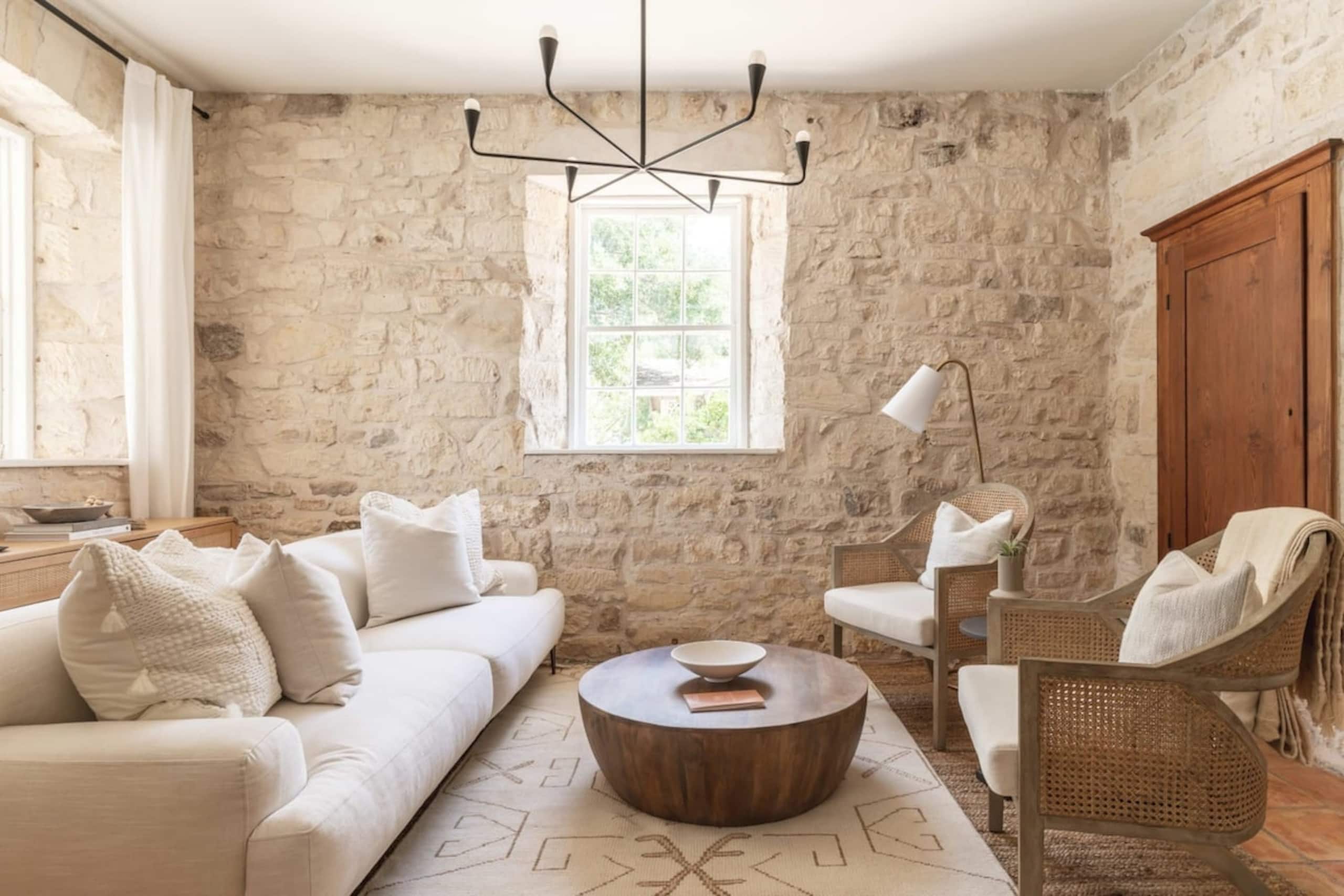 Stone Haus — photo 1